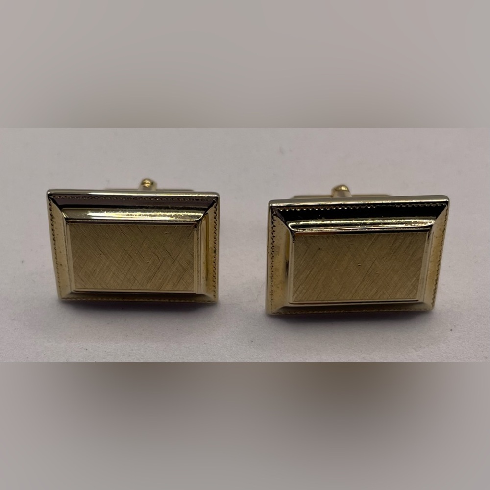3 for $30 Vintage Gold Tone Rectangular Cufflinks Brushed Textured Raised Center - Picture 8 of 8